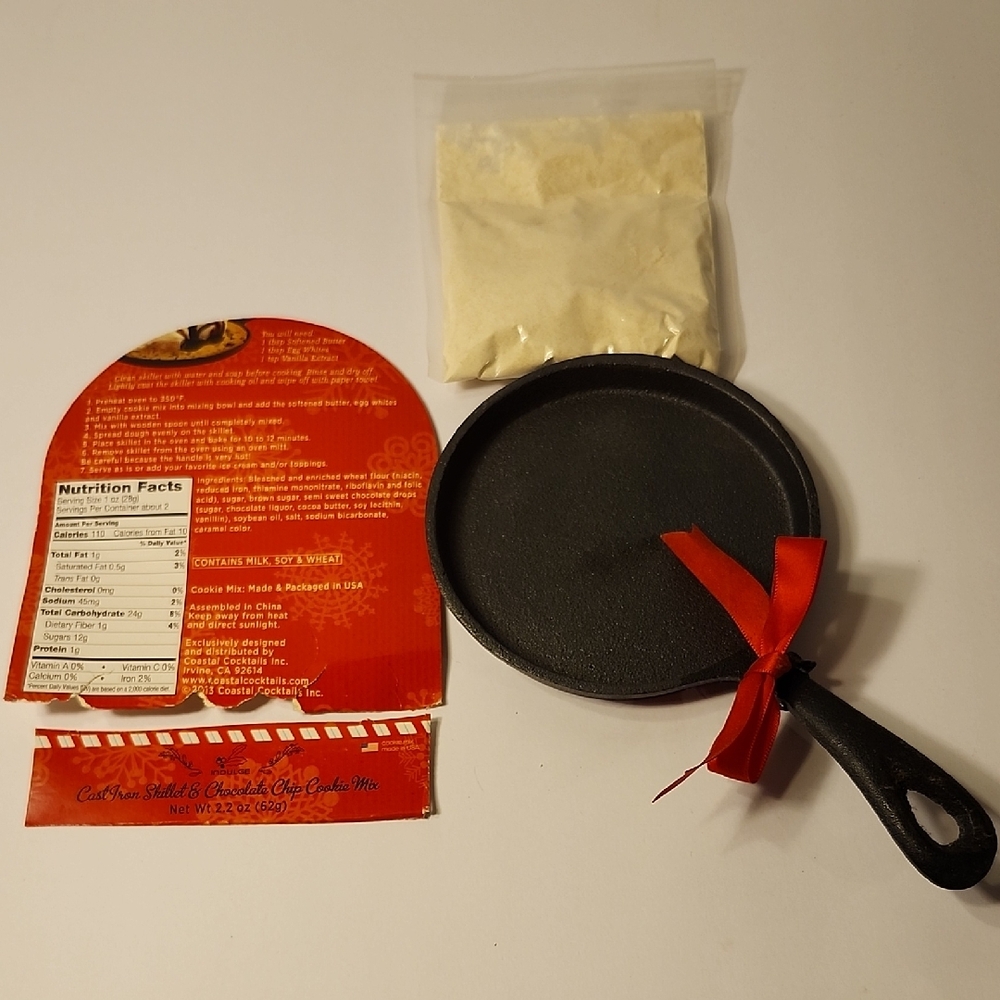 Mini 5" Dia Chocolate Chip Cookie Skillet Set with Red Ribbon